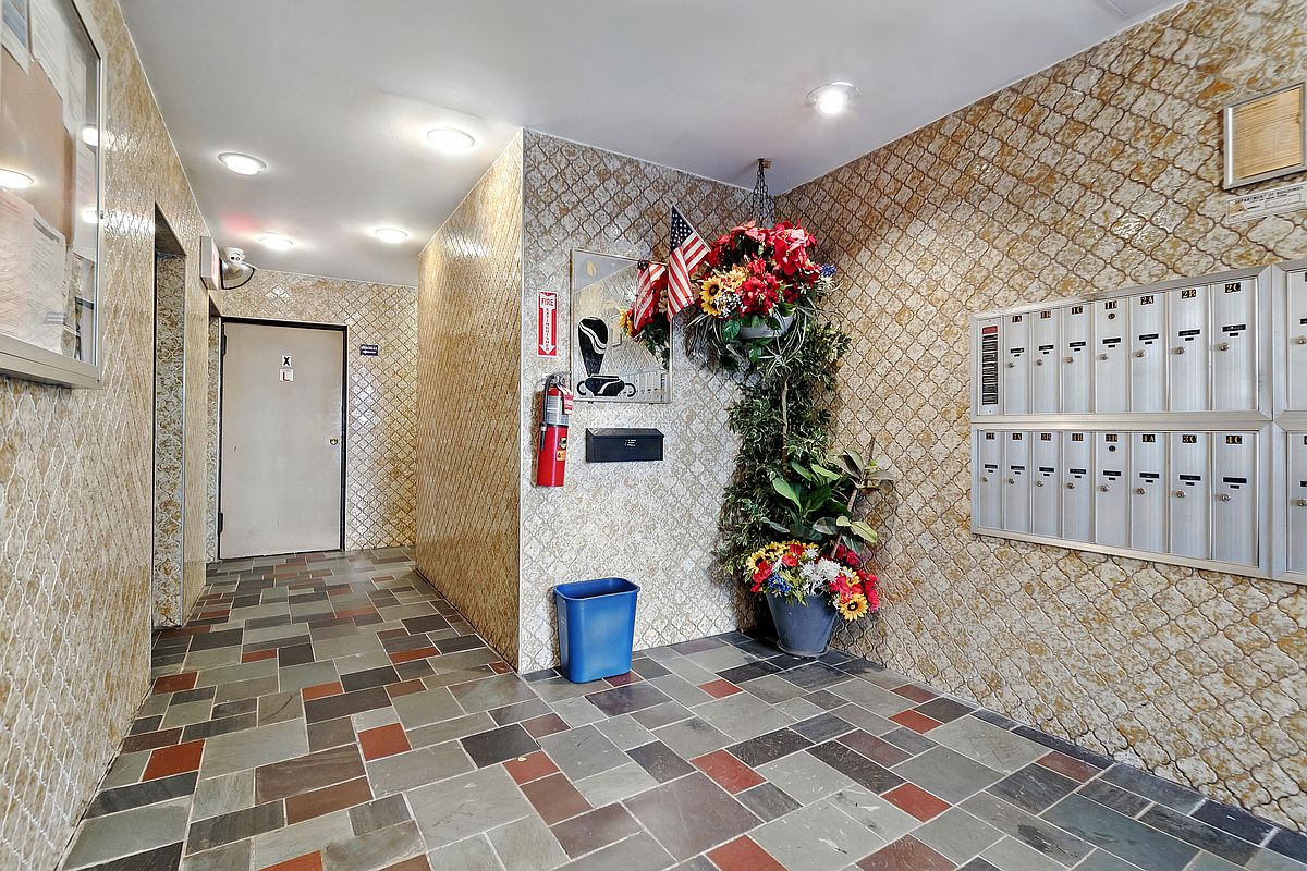 31-23 Crescent Street 1-D Astoria Queens NY 11106