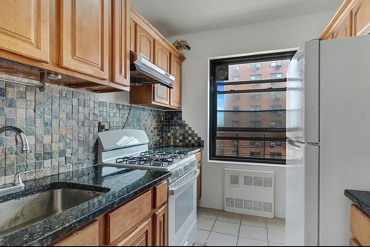 99-05 63rd Drive 9-AA Forest Hills Queens NY 11374