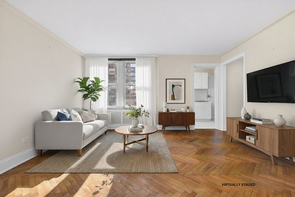 400 East 59th Street 8-F Sutton Place New York NY 10022