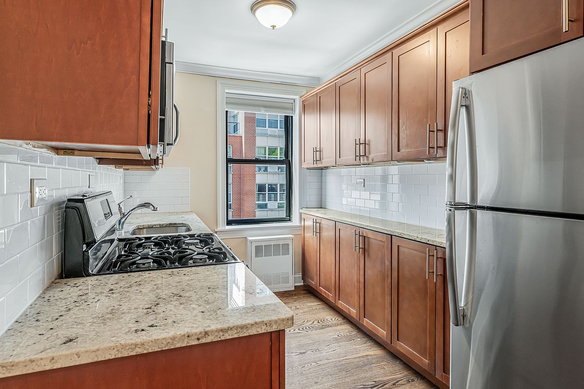 4489 Broadway 7-B Washington Heights New York NY 10040