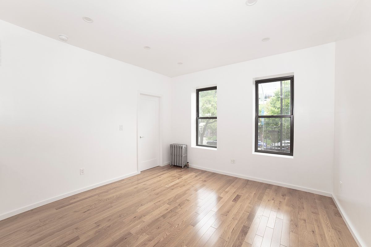 309 East Houston Street 2-D Lower East Side New York NY 10002
