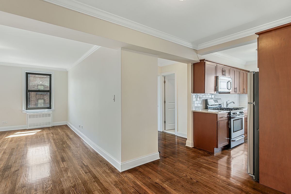 4489 Broadway 7-B Washington Heights New York NY 10040