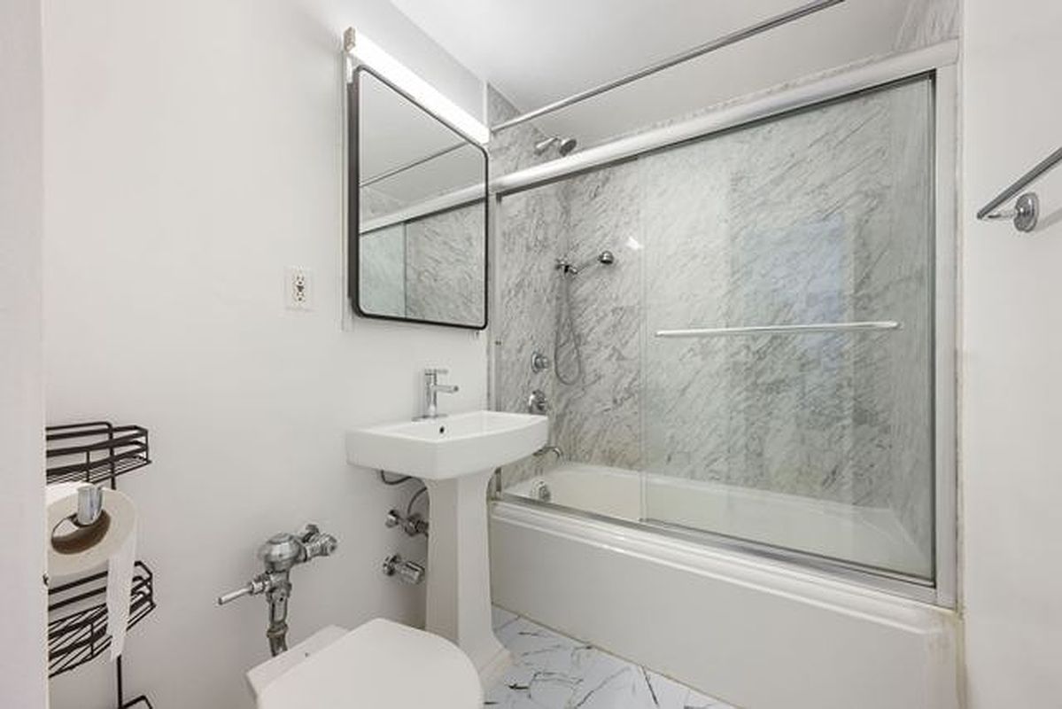 408 West 57th Street 2-G Clinton New York NY 10019