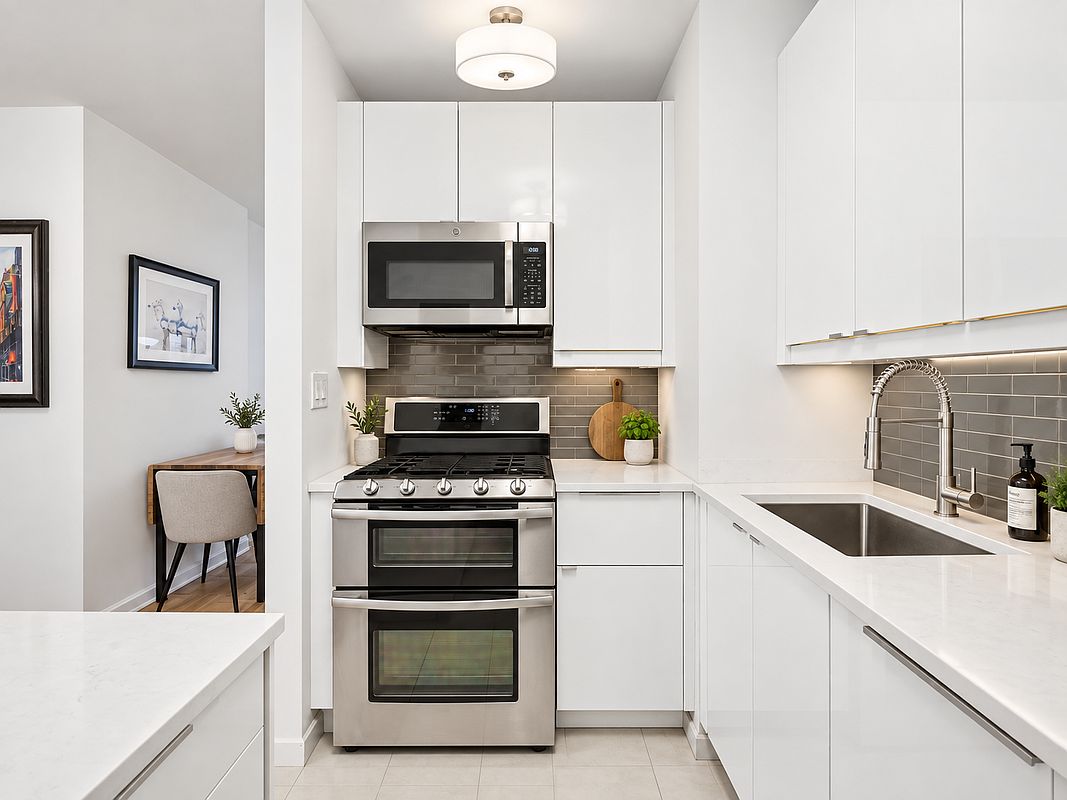 300 East 40th Street 7-M Murray Hill New York NY 10016