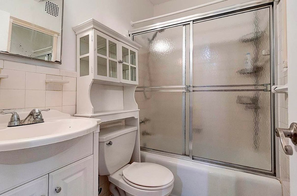 99-05 63rd Drive 9-AA Forest Hills Queens NY 11374