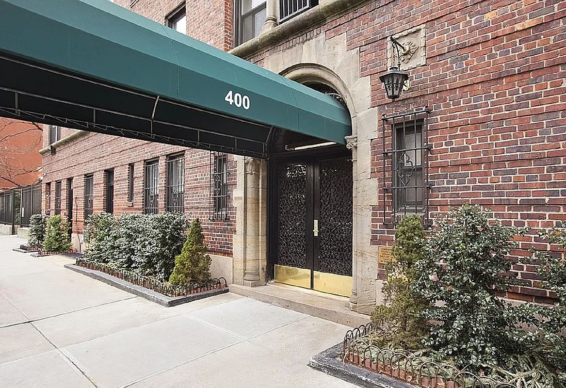 400 East 59th Street 8-F Sutton Place New York NY 10022