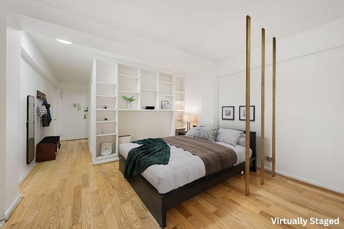 408 West 57th Street 2-G Clinton New York NY 10019