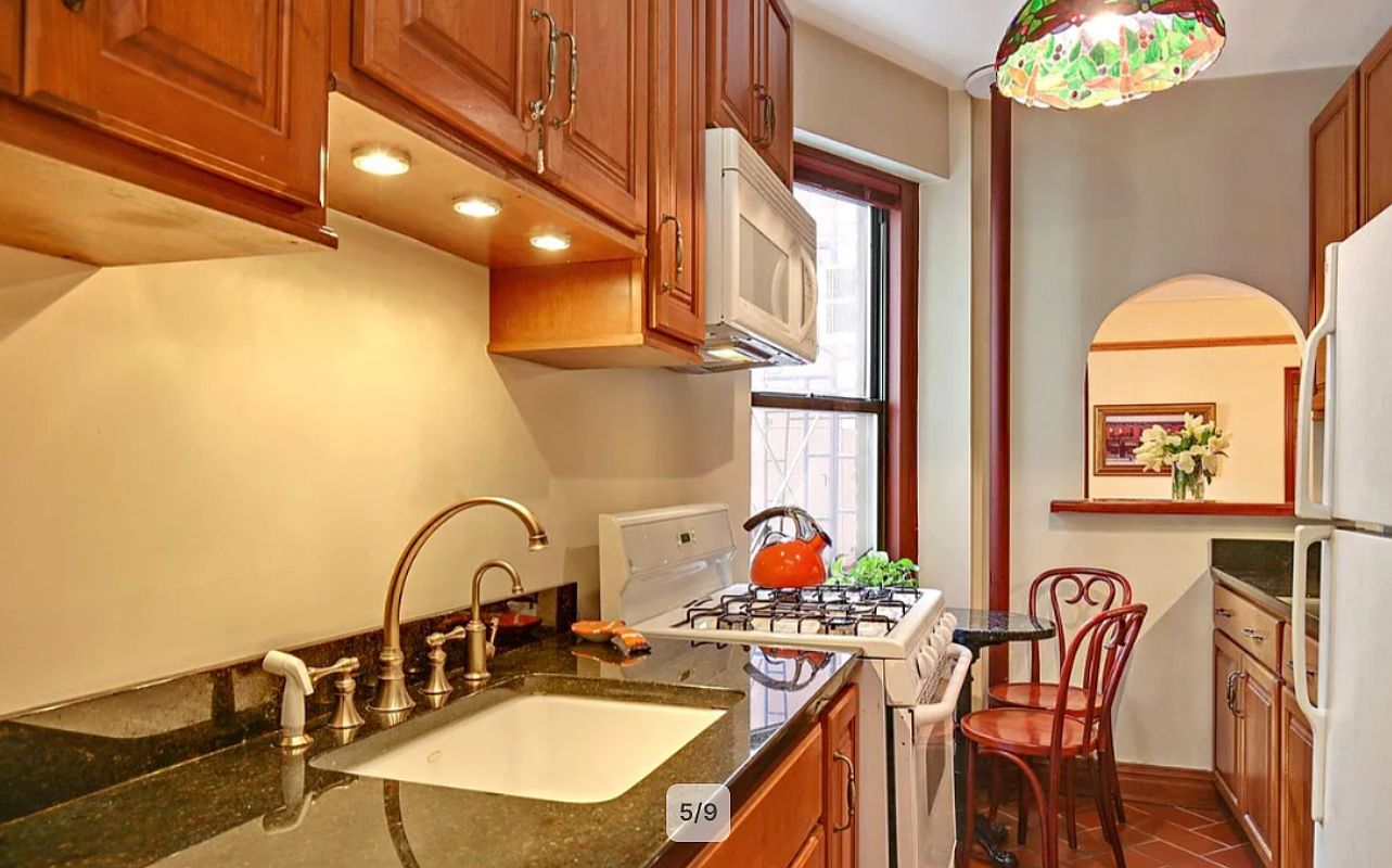 170 East 94th Street Carnegie Hill New York NY 10128