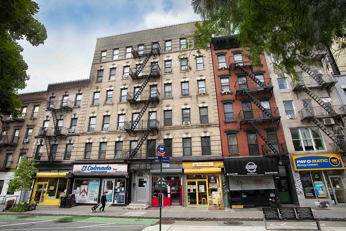 309 East Houston Street 2-D Lower East Side New York NY 10002